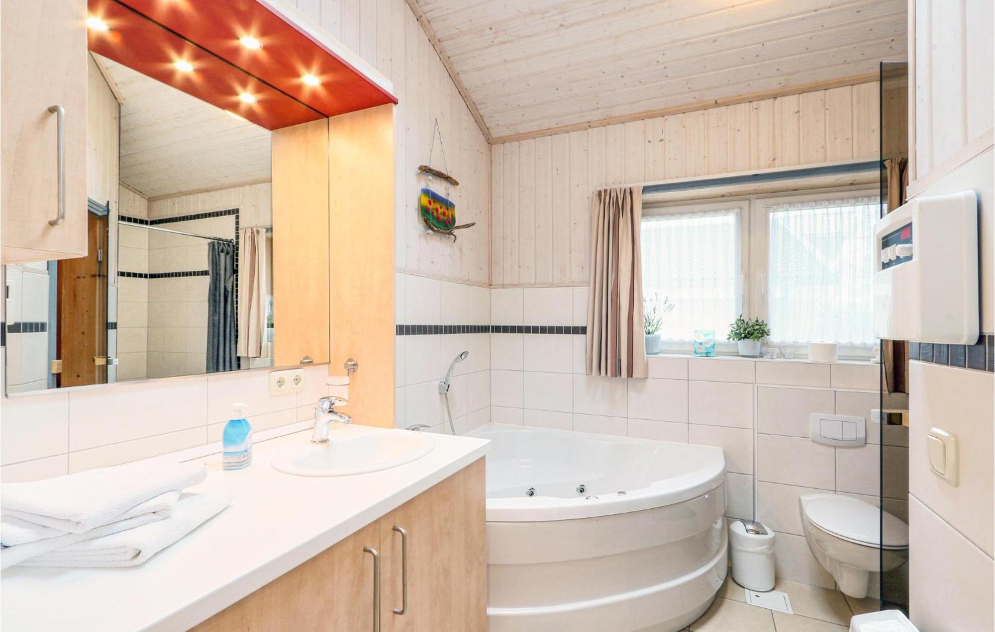 Nice Home In Rechlin With Sauna Exterior foto